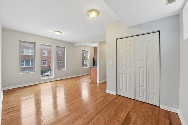 801 S Independence Boulevard 1, Chicago, IL 60624