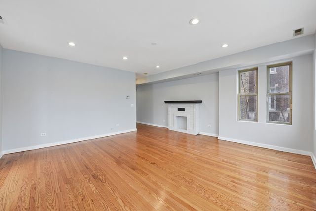 801 S Independence Boulevard 1, Chicago, IL 60624