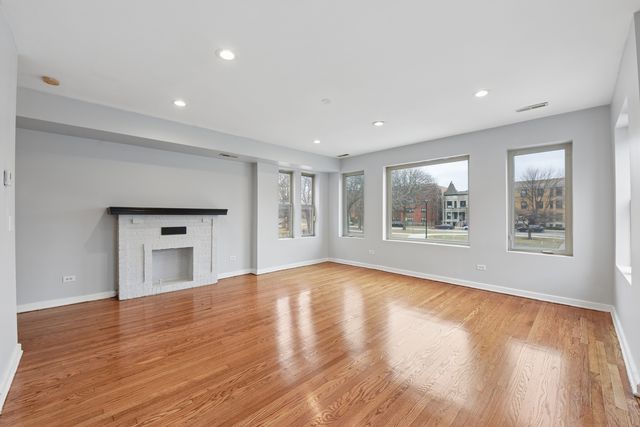 801 S Independence Boulevard 1, Chicago, IL 60624