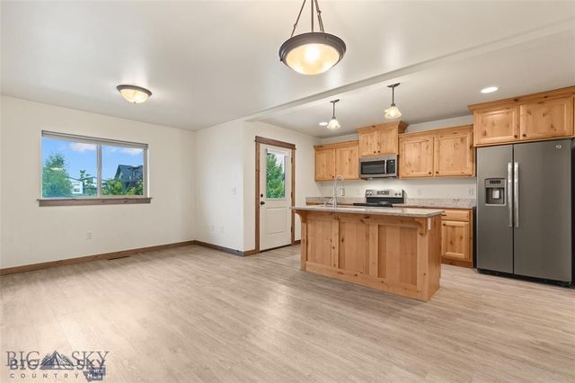 3241 Fen Way B, Bozeman, MT 59718