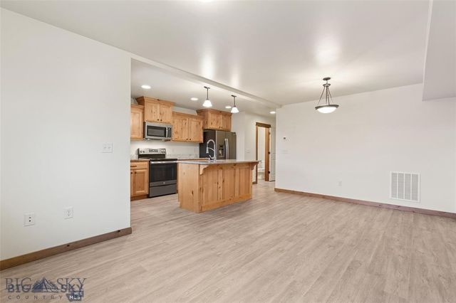 3241 Fen Way B, Bozeman, MT 59718