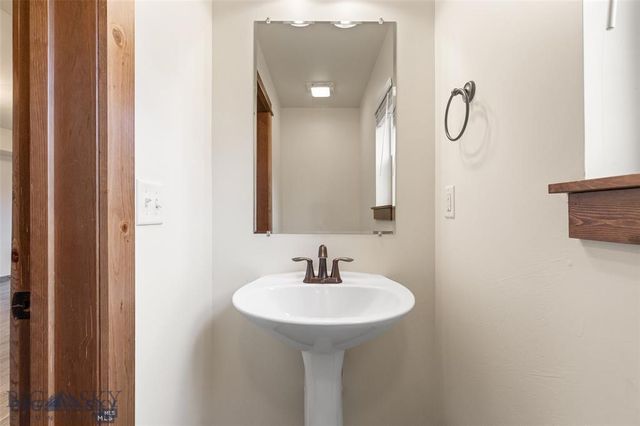 3241 Fen Way B, Bozeman, MT 59718