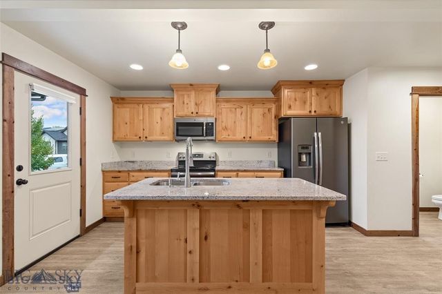 3241 Fen Way B, Bozeman, MT 59718