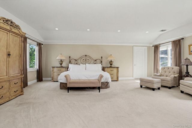 86 Somerset Road, New Rochelle, NY 10804