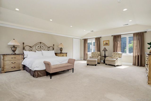 86 Somerset Road, New Rochelle, NY 10804