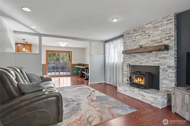 8634 35th Court SE, Lacey, WA 98503