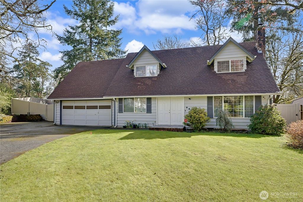 8634 35th Court SE, Lacey, WA 98503