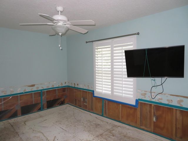 18480 SE Lakeside Drive, Jupiter, FL 33469