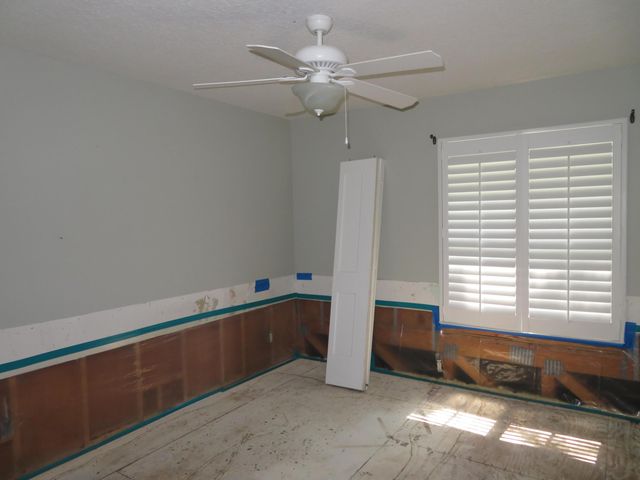 18480 SE Lakeside Drive, Jupiter, FL 33469
