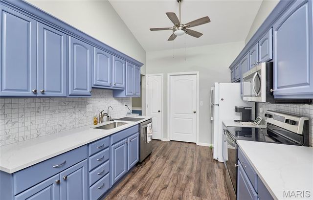 50 Village Circle Drive, Winfield, MO 63389