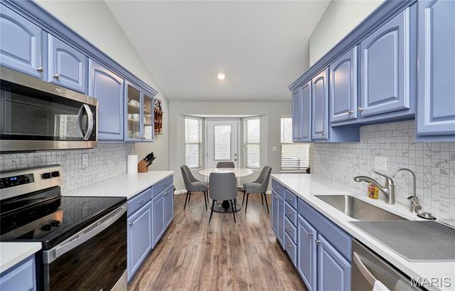 50 Village Circle Drive, Winfield, MO 63389