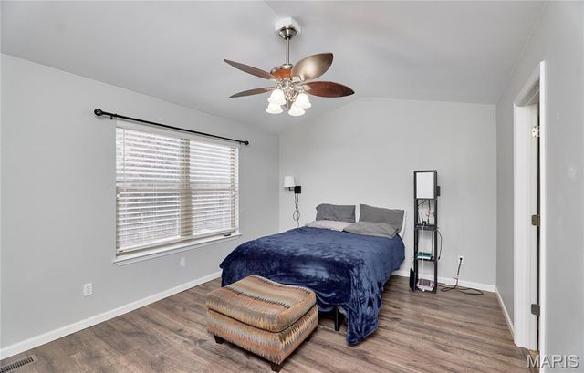 50 Village Circle Drive, Winfield, MO 63389