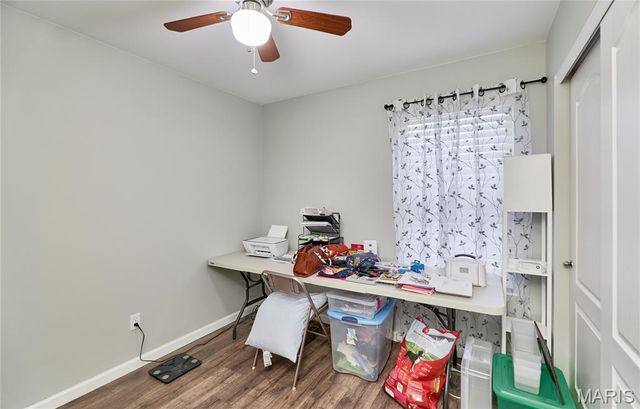 50 Village Circle Drive, Winfield, MO 63389