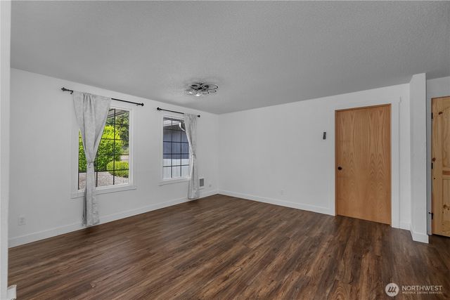 18426 Old Hwy 99 SW, Rochester, WA 98579