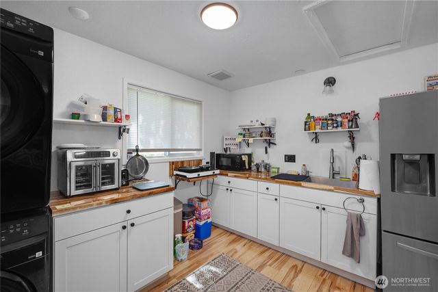 18426 Old Hwy 99 SW, Rochester, WA 98579