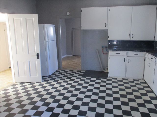 406 N Daugherty, Eastland, TX 76448