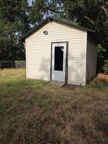 2128 NW Smith Ave, Lawton, OK 73538