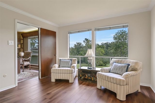 300 Courtlandt Place, Friendswood, TX 77546