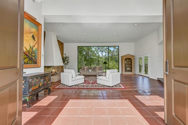 300 Courtlandt Place, Friendswood, TX 77546