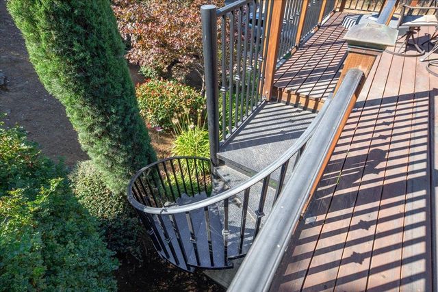 9400 Mountain Blvd, Oakland, CA 94605