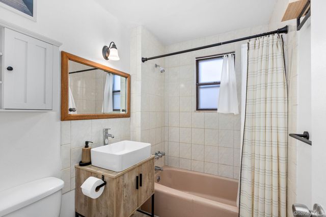 1835 Narragansett Avenue, Bronx, NY 10461