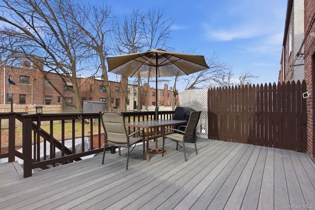 1835 Narragansett Avenue, Bronx, NY 10461