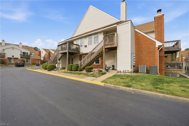 5104 Walkers Grant LN, Virginia Beach, VA 23455