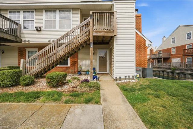 5104 Walkers Grant LN, Virginia Beach, VA 23455