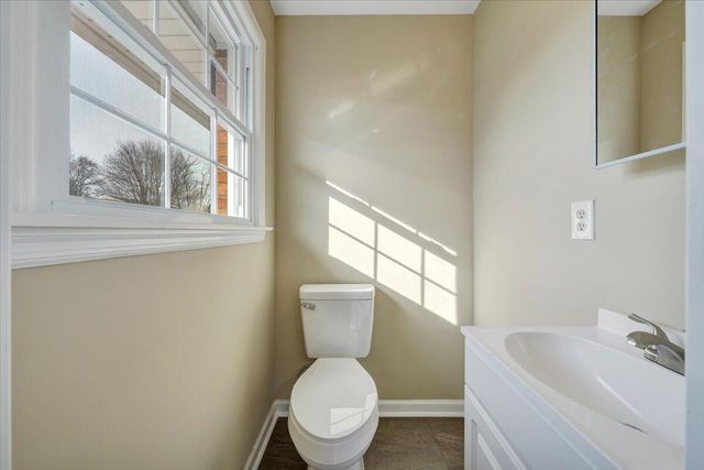 5809 Sierra DR, Roanoke, VA 24012