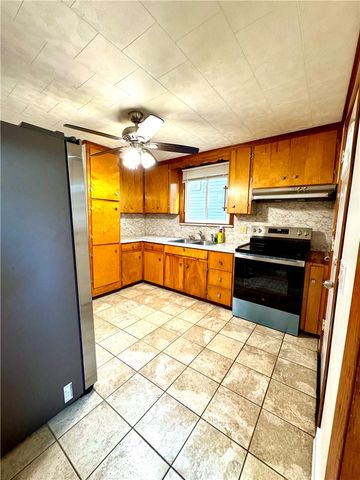 451 Lakeview Park, Rochester, NY 14613