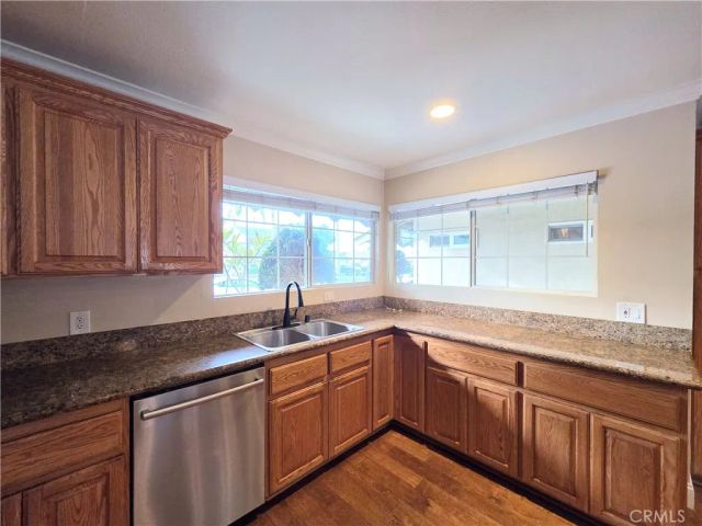 10422 Oakhaven, Stanton, CA 90680