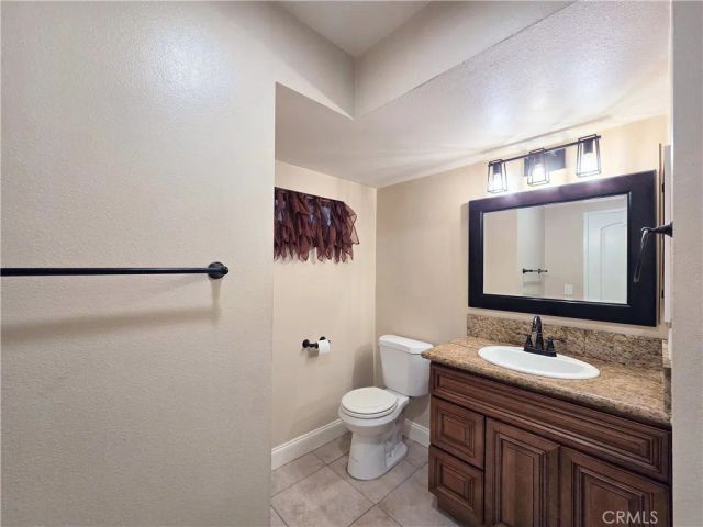 10422 Oakhaven, Stanton, CA 90680