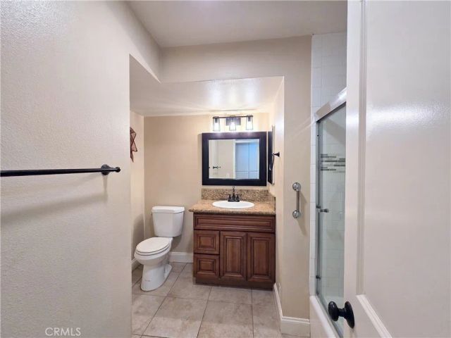 10422 Oakhaven, Stanton, CA 90680