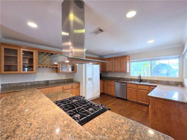 10422 Oakhaven, Stanton, CA 90680