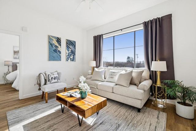 1060 S 3rd Street 311, San Jose, CA 95112