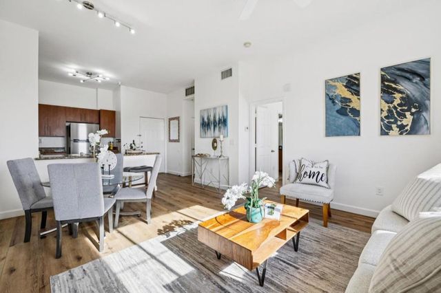 1060 S 3rd Street 311, San Jose, CA 95112