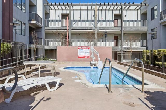 1060 S 3rd Street 311, San Jose, CA 95112