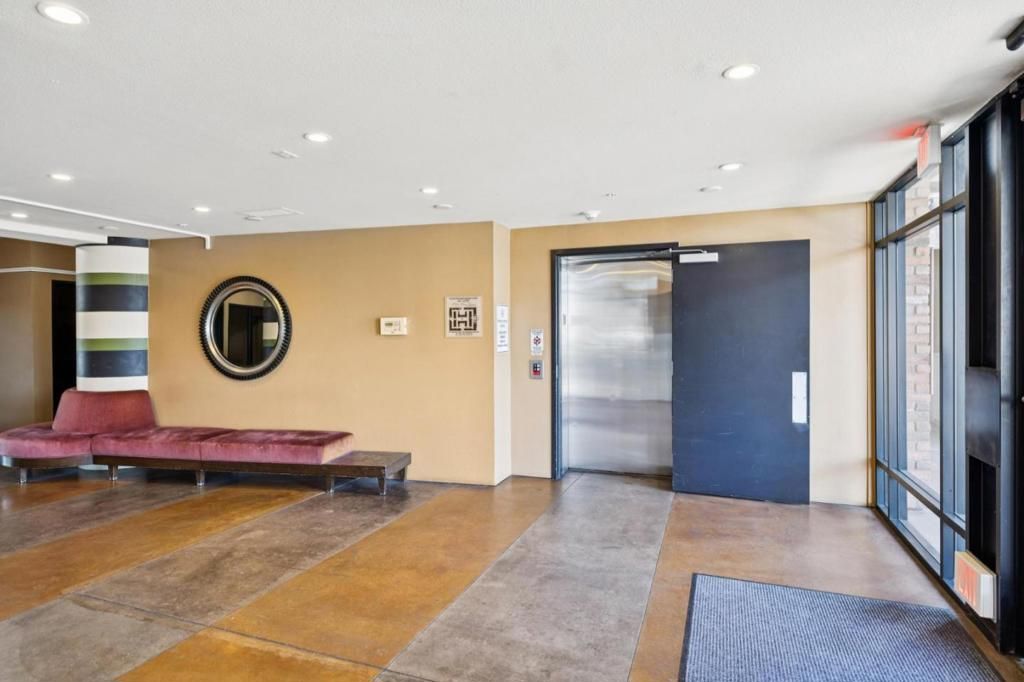 Image 22 of property listing at 1060 S 3rd Street 311, San Jose, CA 95112