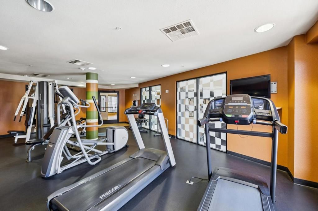 Image 28 of property listing at 1060 S 3rd Street 311, San Jose, CA 95112