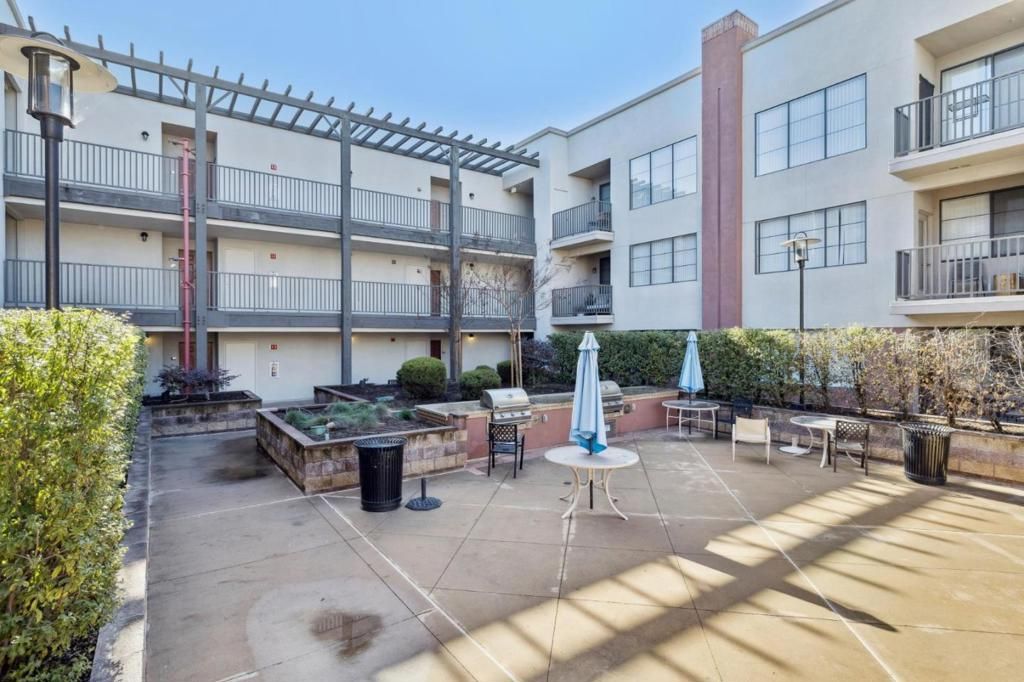 Image 36 of property listing at 1060 S 3rd Street 311, San Jose, CA 95112