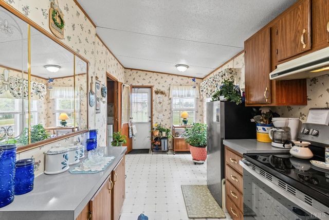 1289 Confederate Boulevard, Appomattox, VA 24522