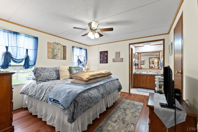 1289 Confederate Boulevard, Appomattox, VA 24522