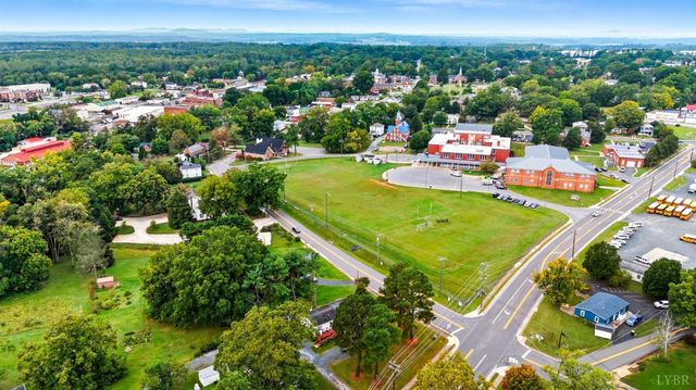 1289 Confederate Boulevard, Appomattox, VA 24522