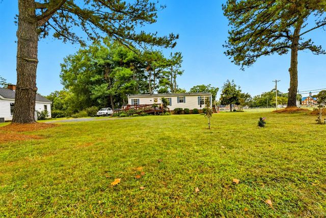 1289 Confederate Boulevard, Appomattox, VA 24522