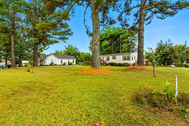 1289 Confederate Boulevard, Appomattox, VA 24522