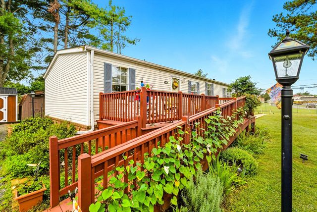 1289 Confederate Boulevard, Appomattox, VA 24522