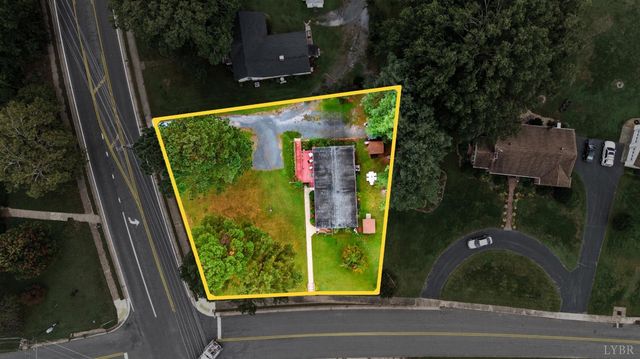 1289 Confederate Boulevard, Appomattox, VA 24522