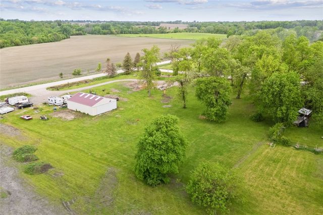 3 Klemish Circle, Center Point, IA 52213