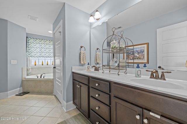 178 Heritage Way, Hampstead, NC 28443