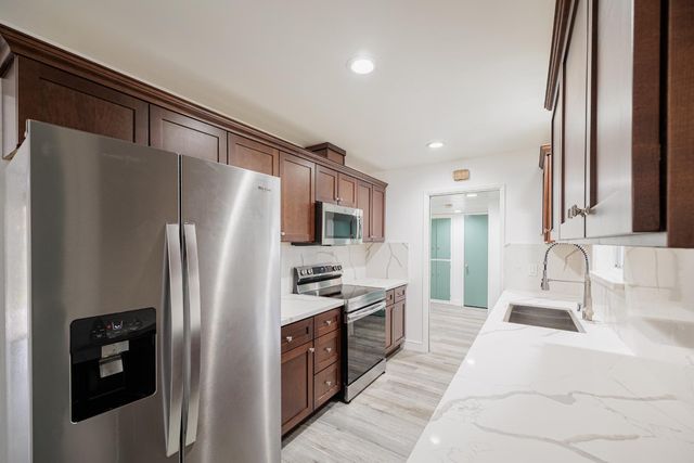 6920 Maita Cir, Sacramento, CA 95820